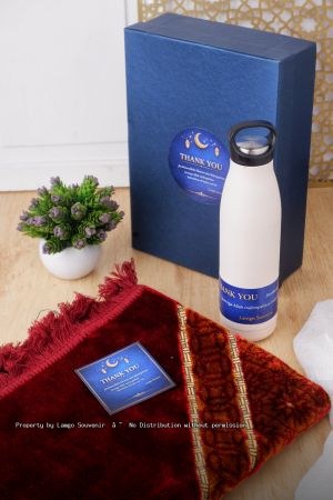 Sajadah + Tumbler Lamgo Souvenir: Gift Special yang Elegan dan Bermanfaat